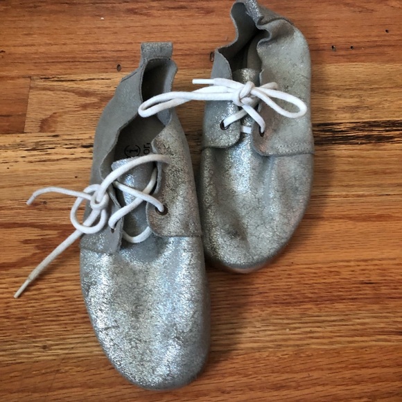 Lili collection Shoes - Picture 2 of 7